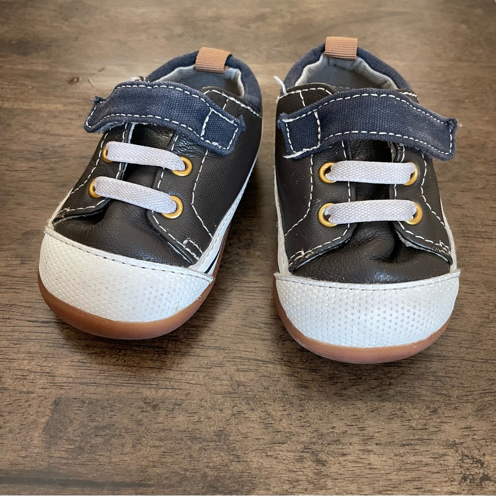 See Kai Run Stevie first walker Black and White Baby shoes